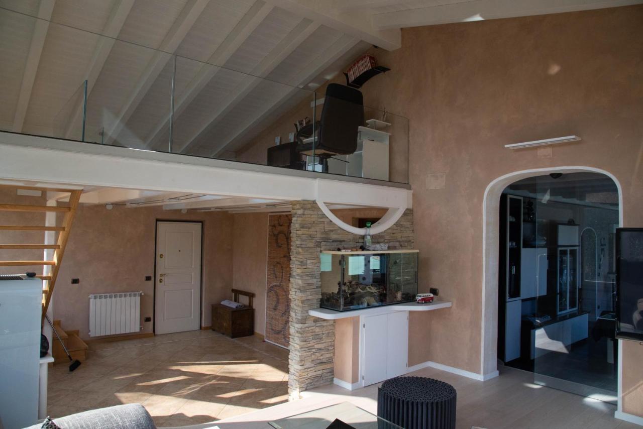 Guesthouse "Villa Tamas" リモーネ・スル・ガルダ エクステリア 写真
